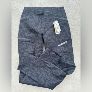 RARE! NWT Men’s ADIDAS TERREX Waterproof SENDERISMO Hiking Pants 32